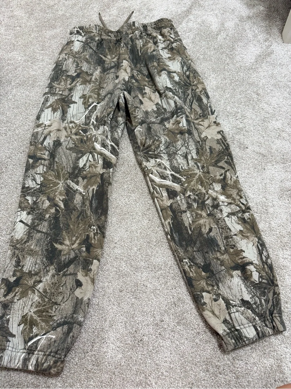 Hollister Women's Camo Leaf Print Joggers - Olive & Tan